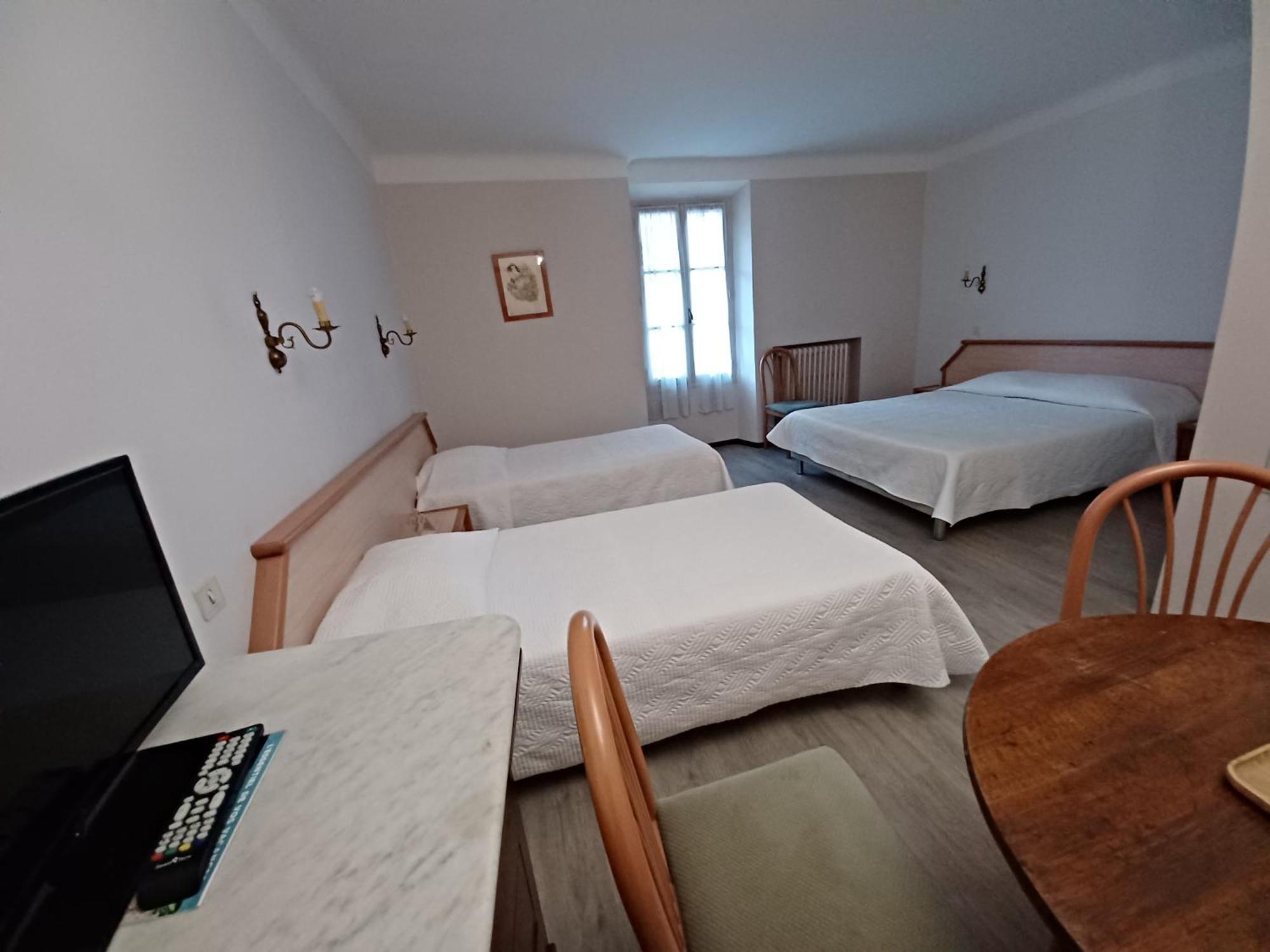 Logis Hotel Du Pont D'Or Barjols Extérieur photo