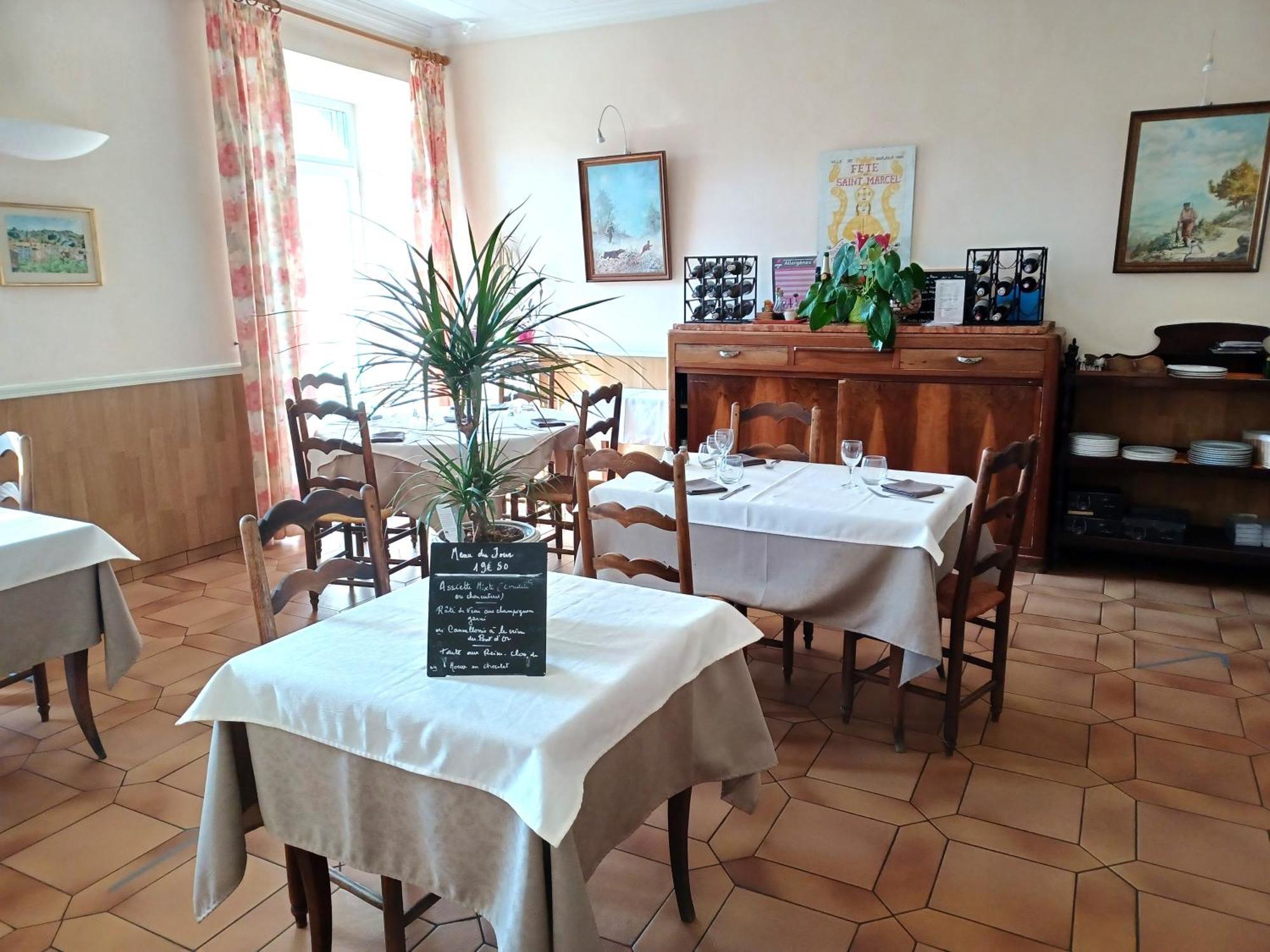 Logis Hotel Du Pont D'Or Barjols Extérieur photo